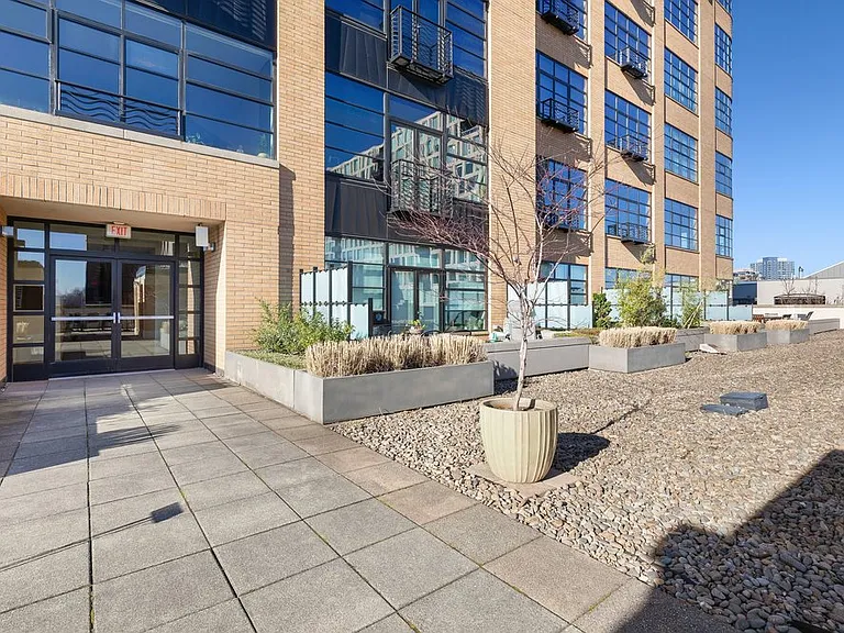 420 NW 11th Ave #506 — Photo 43