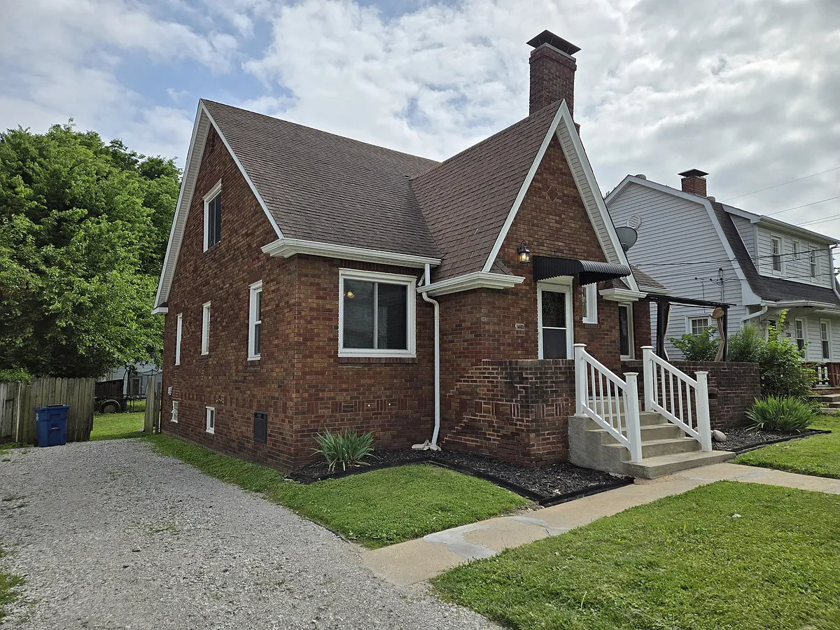 Building Photo - 2705 Grandview Ave