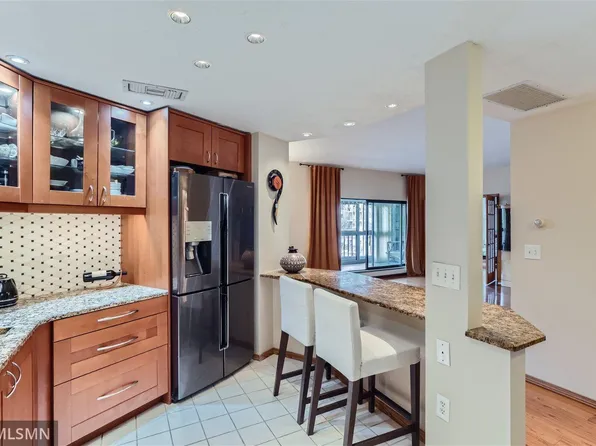 2265 Youngman Ave APT 302E, Saint Paul, MN 55116