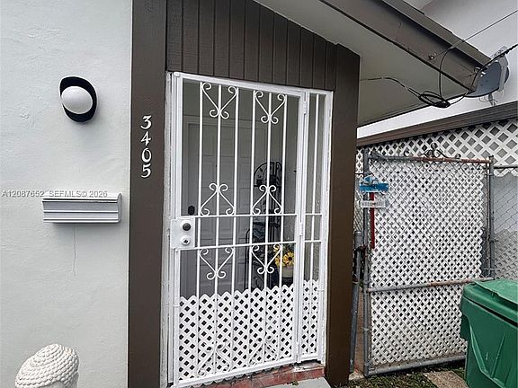 3rd image of 3405 SW 24th St