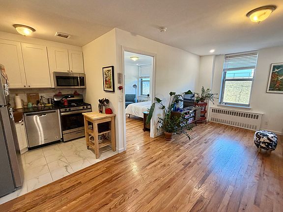 5th image of 689 Fort Washington Ave APT 5I