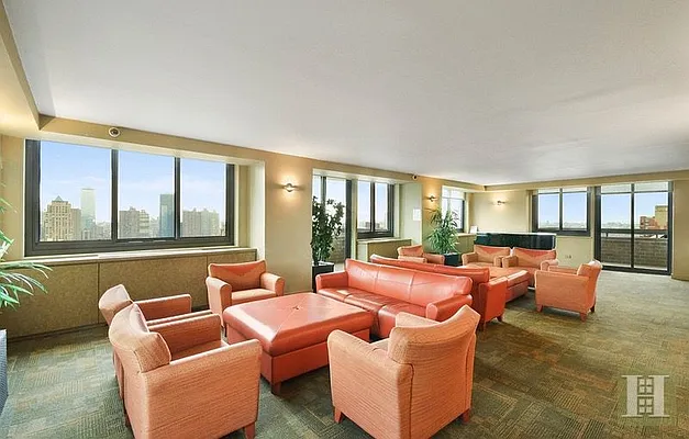 Rented by Halstead Real Estate | media 31