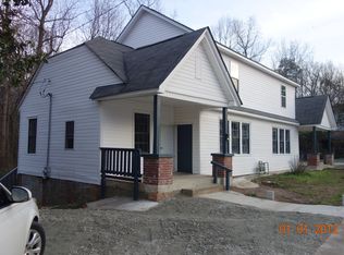210 8th St #B, Winnsboro, SC 29180