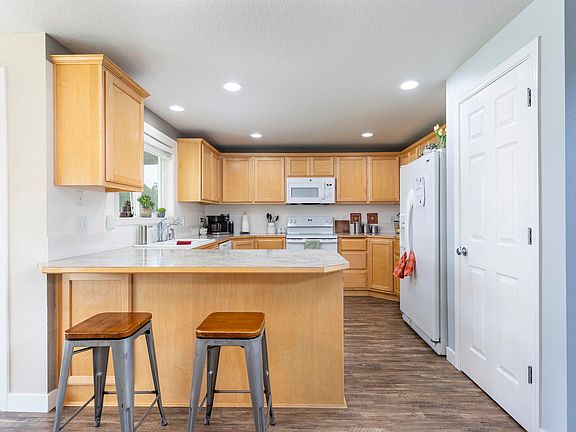 5th image of 5501 Kirkwood Ln