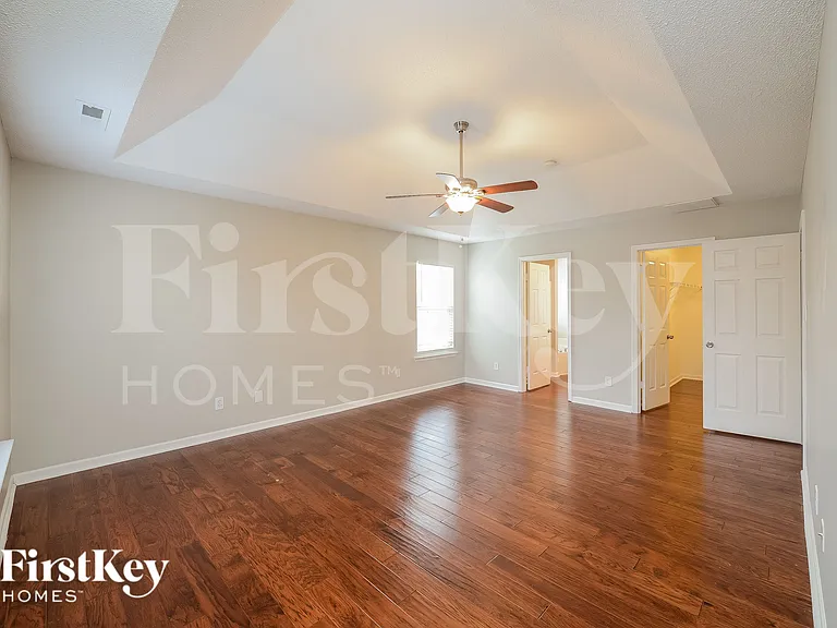 6052 Glen Way Dr — Photo 9