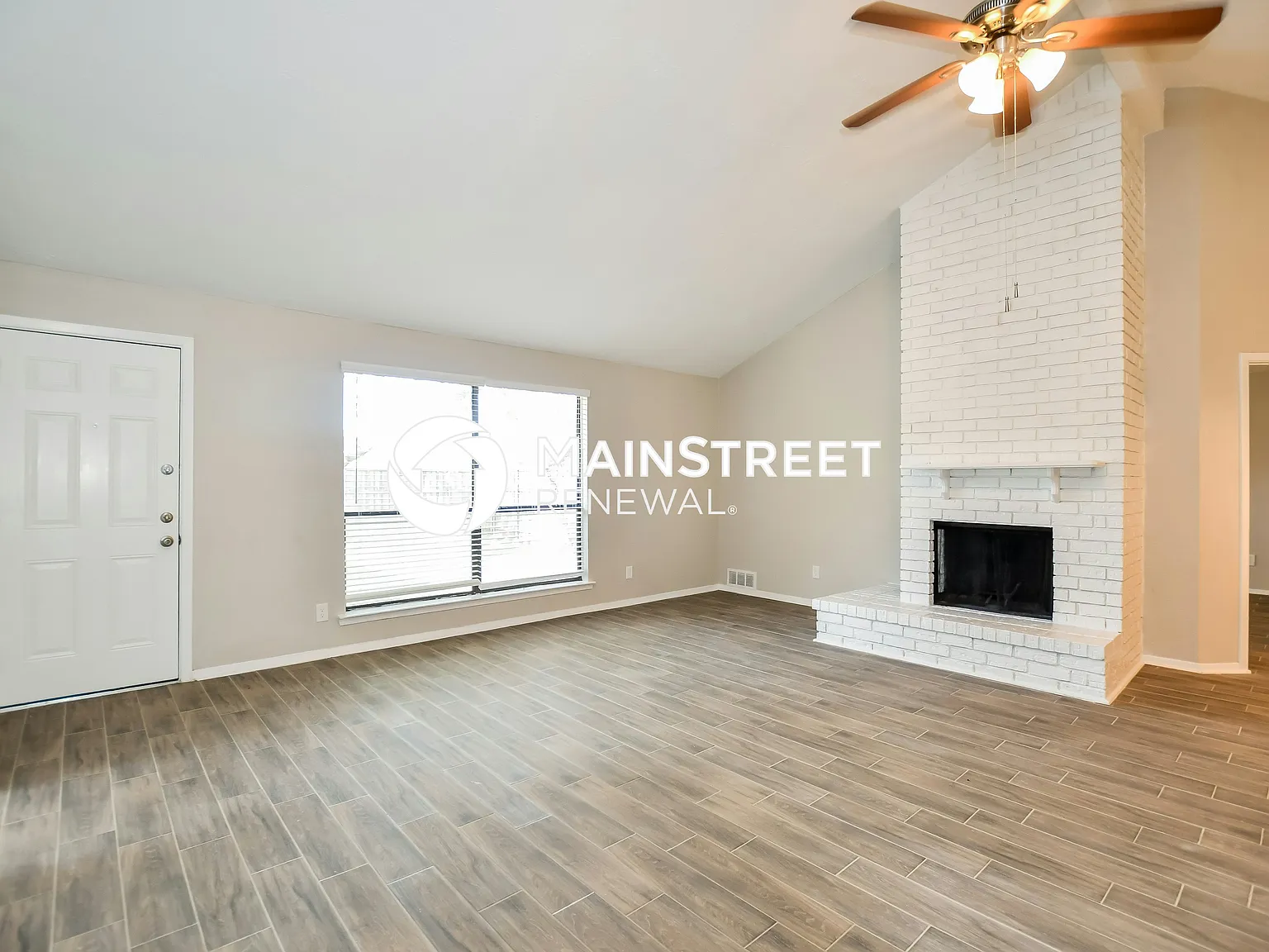 1001 Field Trail Dr — Photo 2