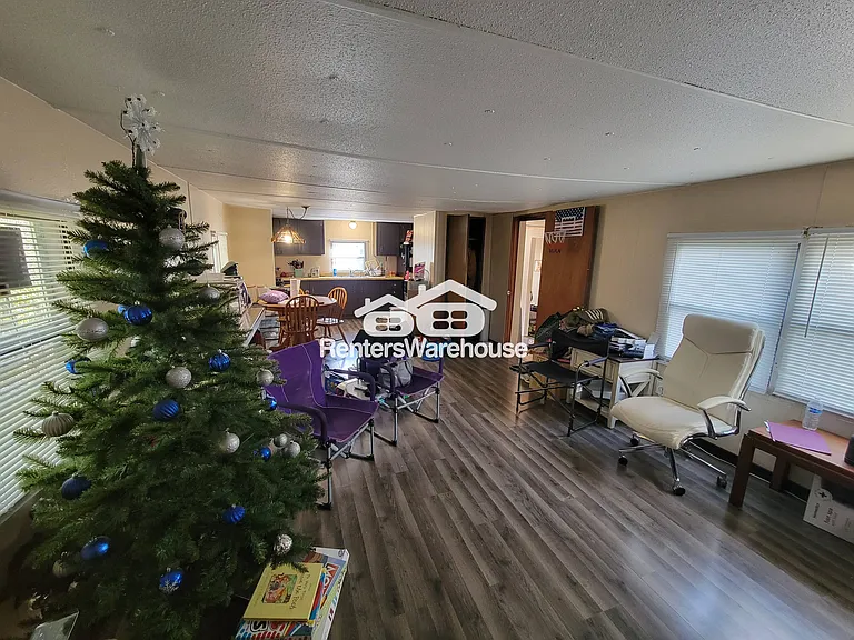 120 W Highway St #52 — Photo 3