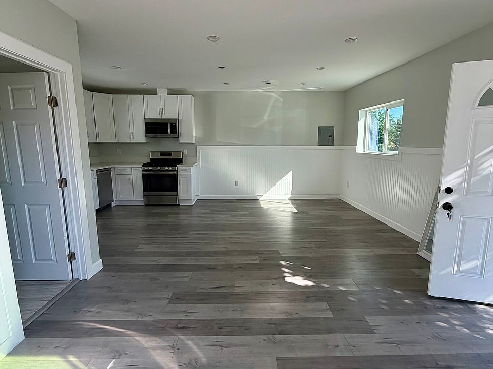1st image of 11605 Kagel Canyon St #11607