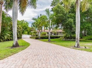493 Bluff View Dr, Belleair Bluffs, FL 33770