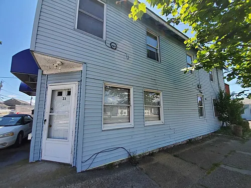 135 Blaine Ave #21 Photo 1