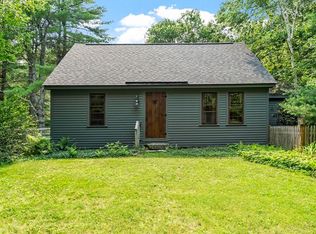 81 Vinton Pond Rd, Townsend, MA 01474