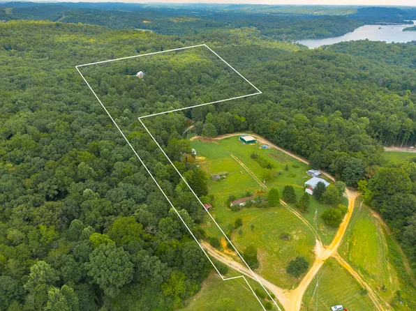 328 Burdette Chapel Ln, Birchwood, TN 37308