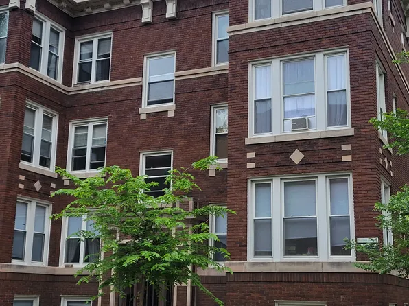 1250 W Rosemont Ave, Chicago, IL