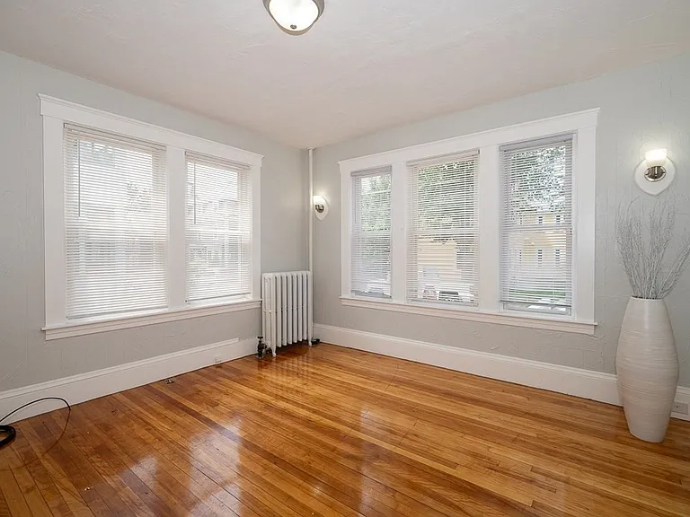 143 Highland Ave #1 — Photo 9