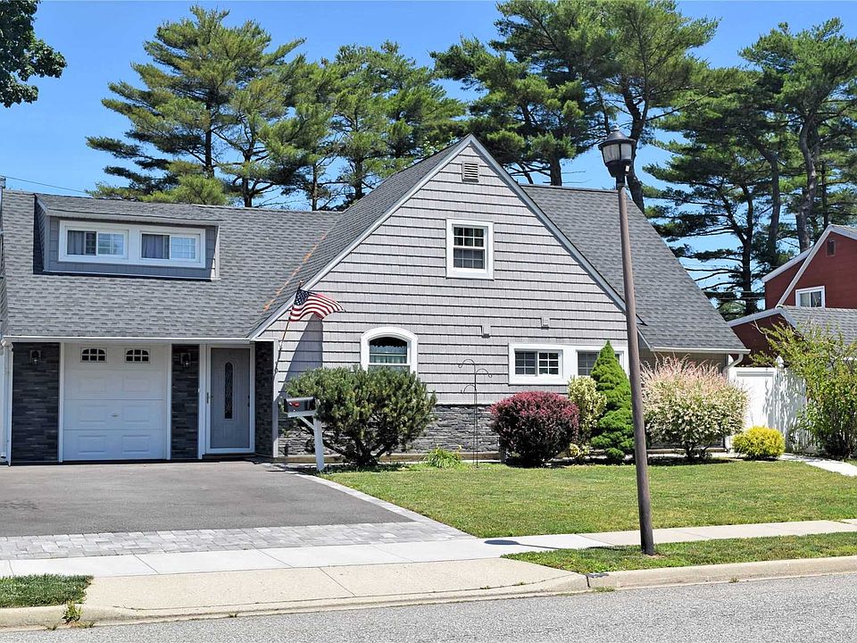 1st image of 19 Fisher Ln