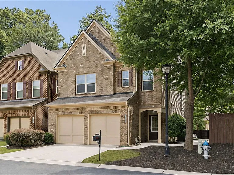 3377 Vintage Cir SE — Photo 2