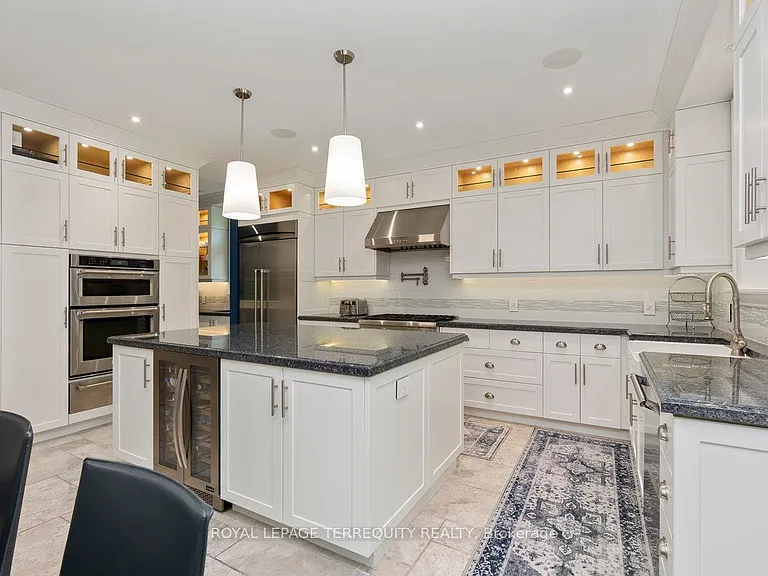 101 Chestnut Hills Pkwy — Photo 11