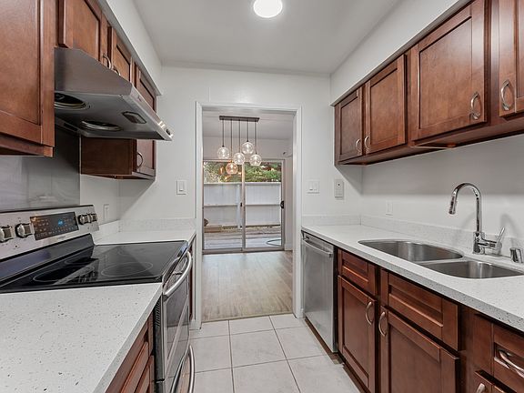 5th image of 675 Sharon Park Dr APT 113