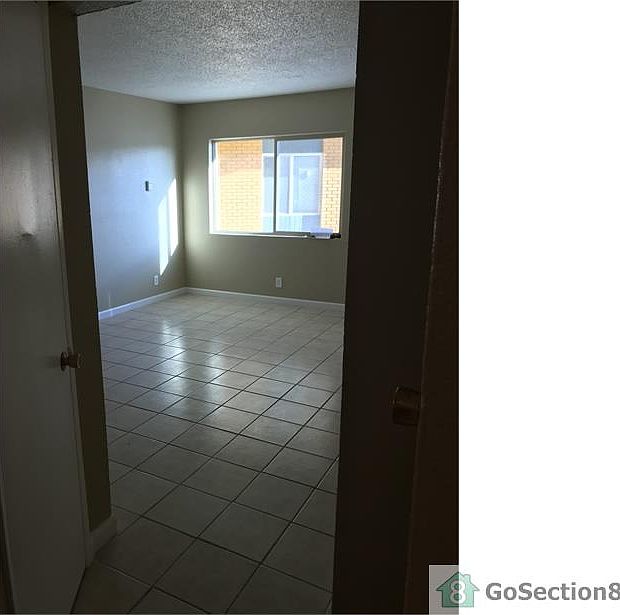 1st image of 1630 Mescalero Dr