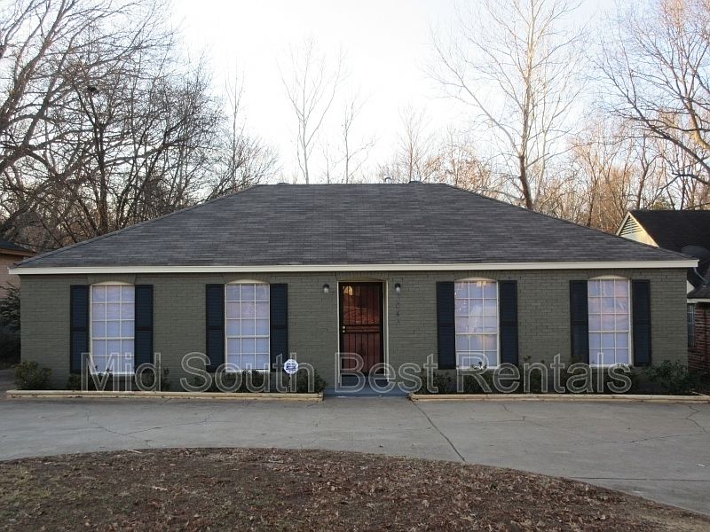 1st image of 3045 Morningview Dr #3