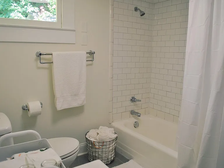 247 Arch St — Photo 5