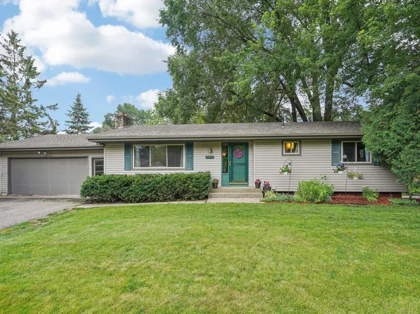 15202 Crystal Dr E, Burnsville, MN 55306