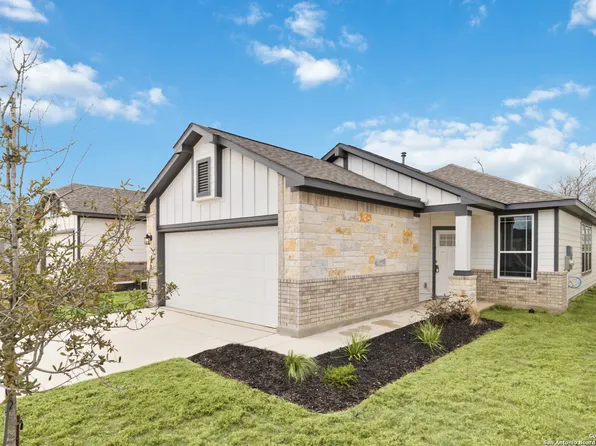 16519 Ginger Crossing, Elmendorf, TX 78112