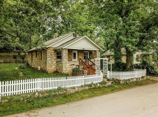 11518 E Peery St, Independence, MO 64054