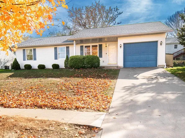 1013 W Countryside Ln, Bloomington, IN 47403