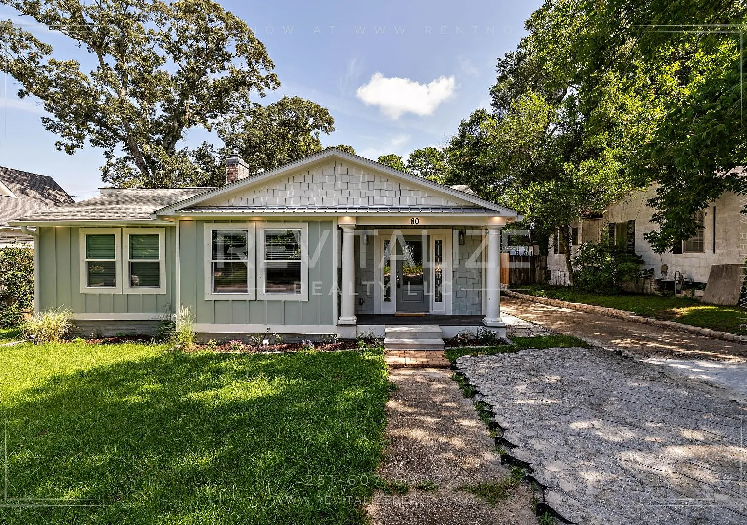 Gorgeous, Spacious Spring Hill Home! — Photo 1