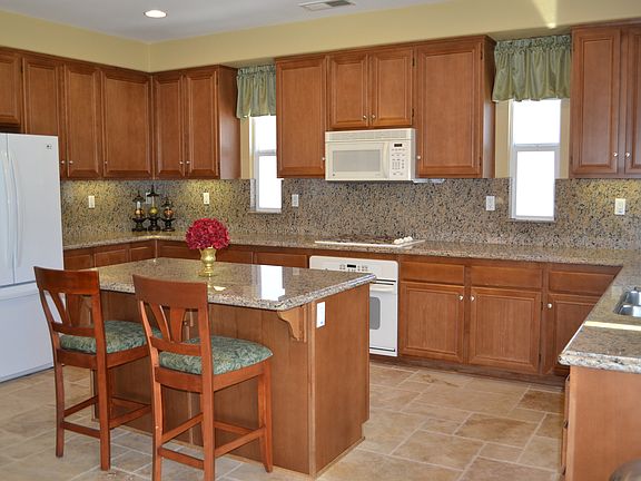 2nd image of 31402 Northcrest Ct