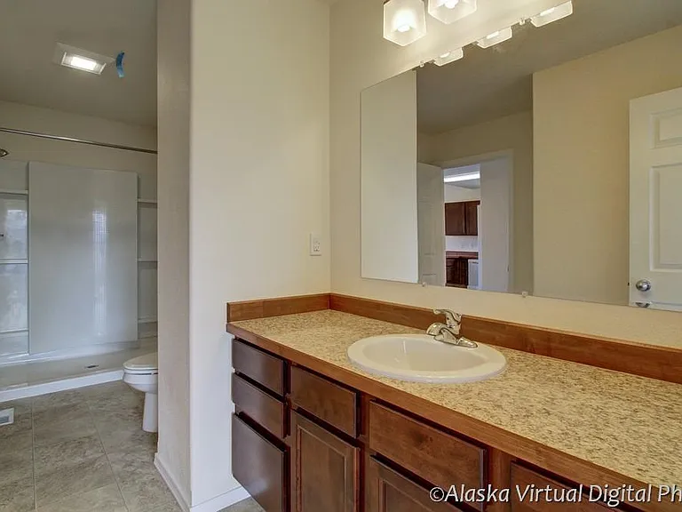 2334 E 64th Ave — Photo 6