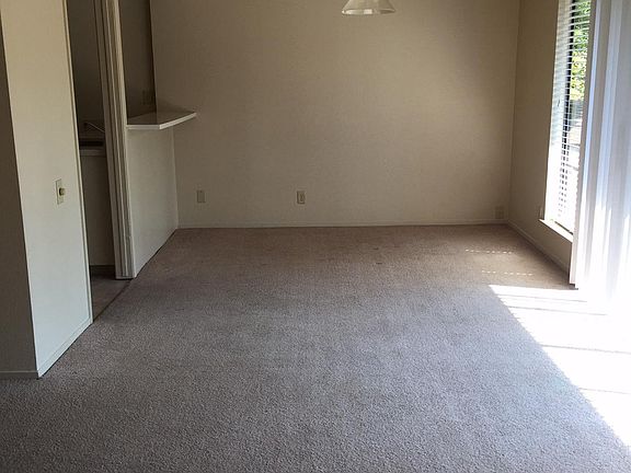 2nd image of 2480 Larkspur Ln