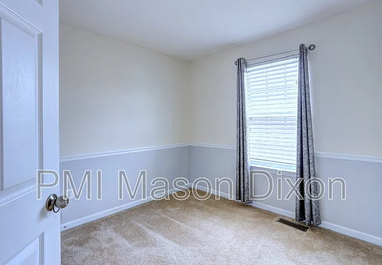 8434 Stansbury Lake Dr — Photo 23