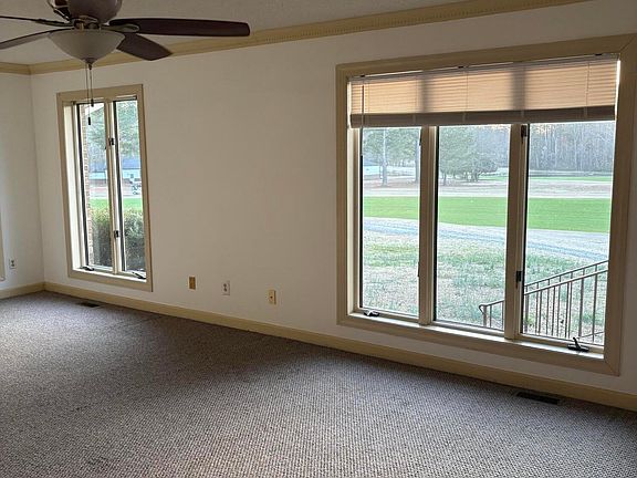 3rd image of 7213 Ridgefield Ct