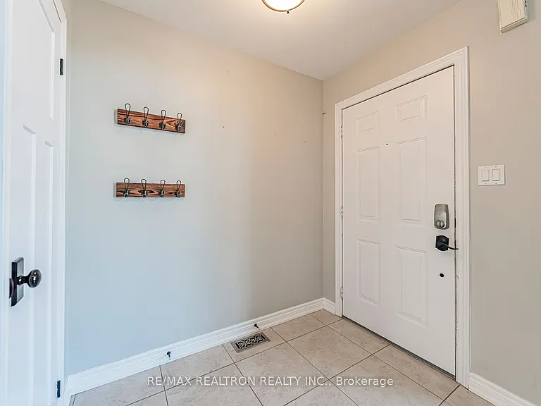 44 Moynahan Cres #MAIN — Photo 12