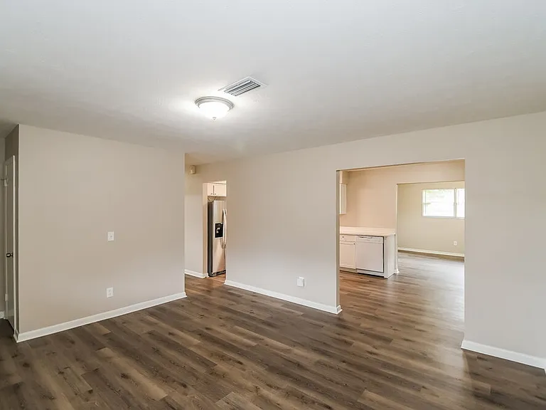 4415 Argentine Dr N — Photo 4