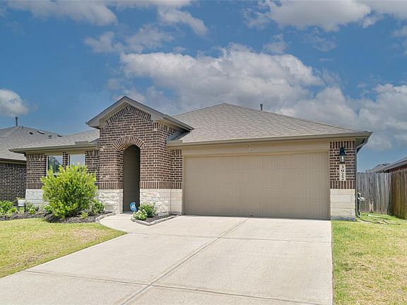 2nd image of 3922 Hawaiian Court