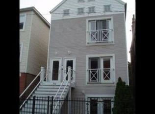 714 N Elizabeth St, Chicago, IL 60642