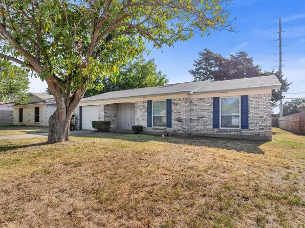 319 Hastings Dr, Cedar Hill, TX 75104