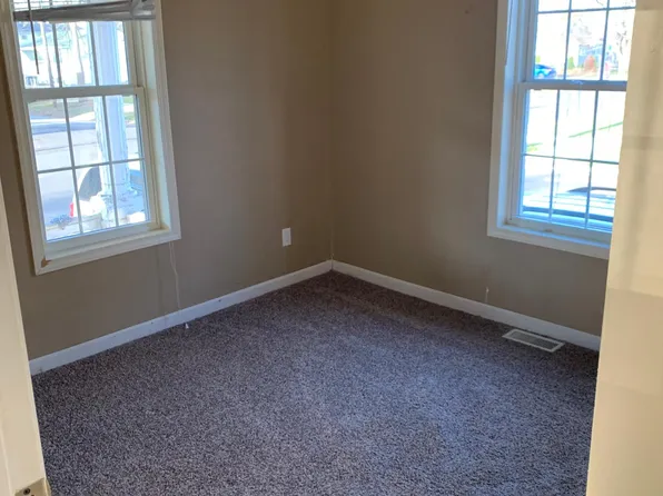 614 George St #L, Midland, MI 48640