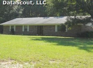 7028 Fallis Rd, Pine Bluff, AR 71603