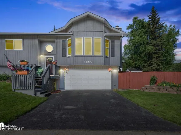 18223 Driftwood Bay Dr, Eagle River, AK 99577