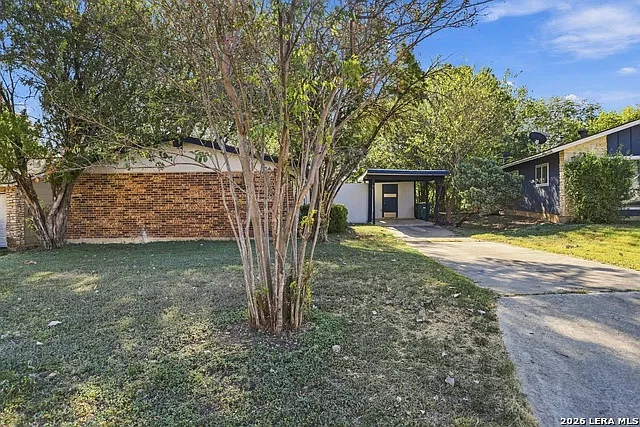 3 bed, 2.0 bath, 1104 sqft, $1,650 — Photo 1