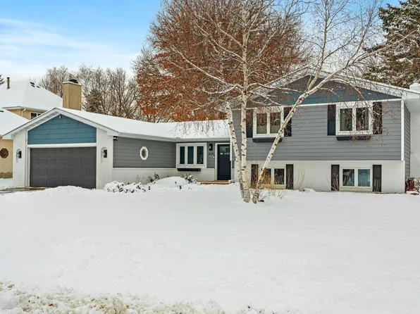 2129 Arkwright St N, Maplewood, MN 55117