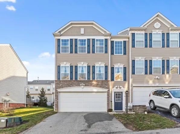 113 Alderwood Dr, Greensburg, PA 15601
