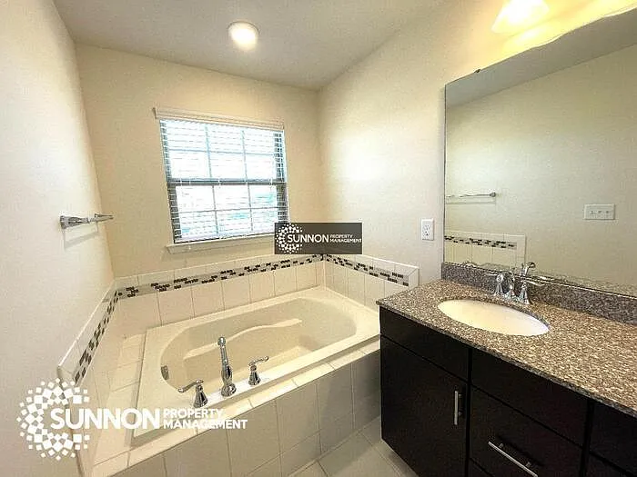2002 Sage Park Dr — Photo 7