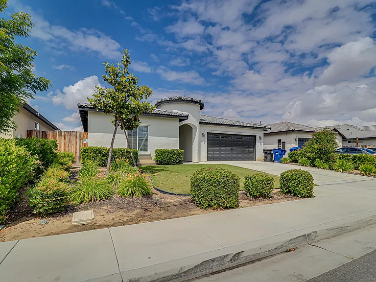 8400 Jean Anne St — Photo 33