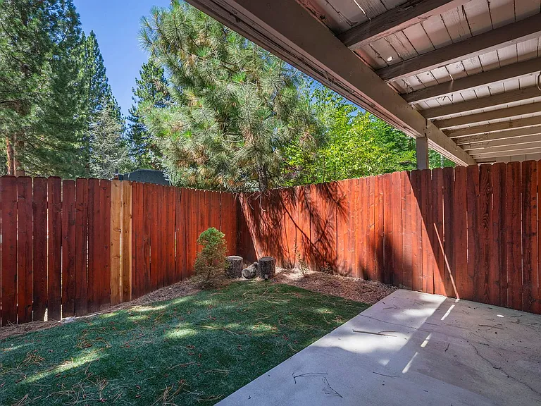 861 Southwood Blvd #30 — Photo 24