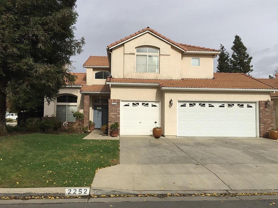 1st image of 2252 E Utah Ave